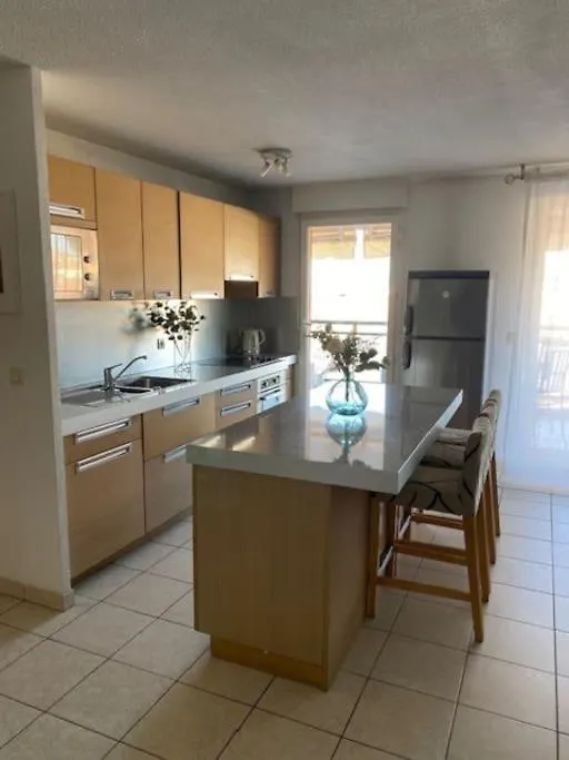 Apt Calme 2 Chambres Vue Degagee Cannes 0*,
